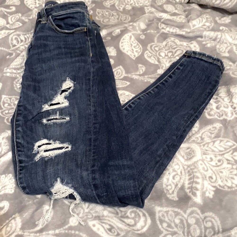 🔥🔥🎉HP🎉🔥🔥 American eagle distressed jegging